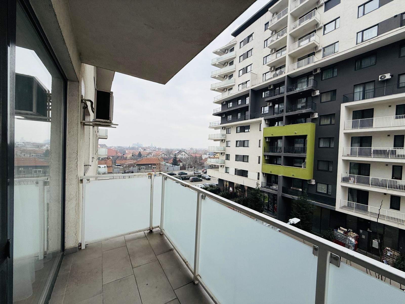 8_De închiriat – apartament 3 camere, Oradea - 500 €