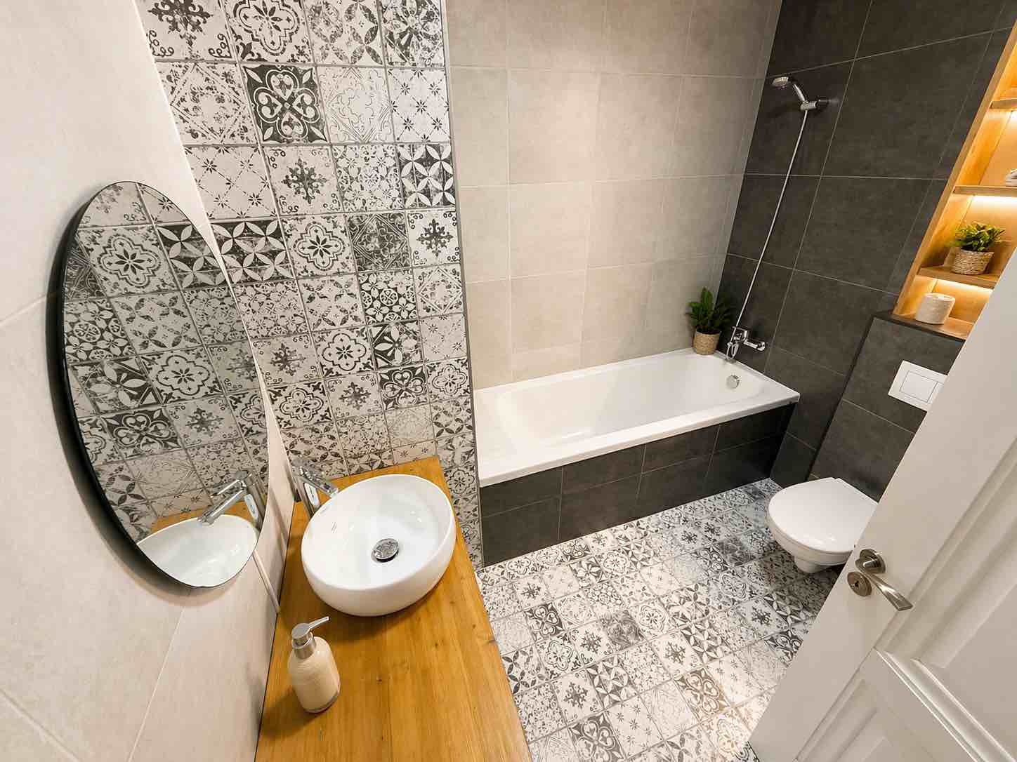 6_DE ÎNCHIRIAT – Apartament cu 2 camere - 500€ / luna