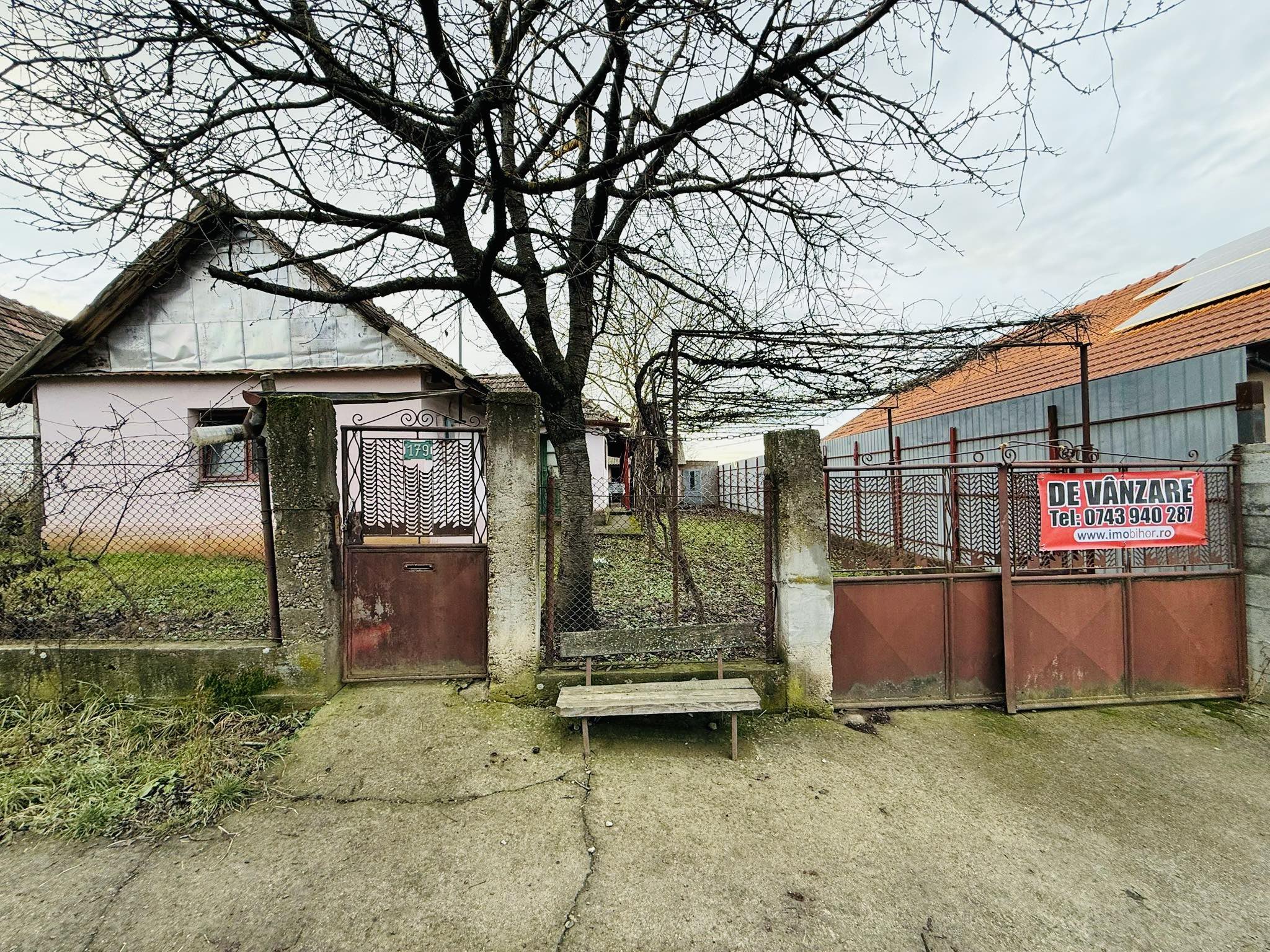 7_DE VÂNZARE - Casă țărănească - Paleu - 69 900 €