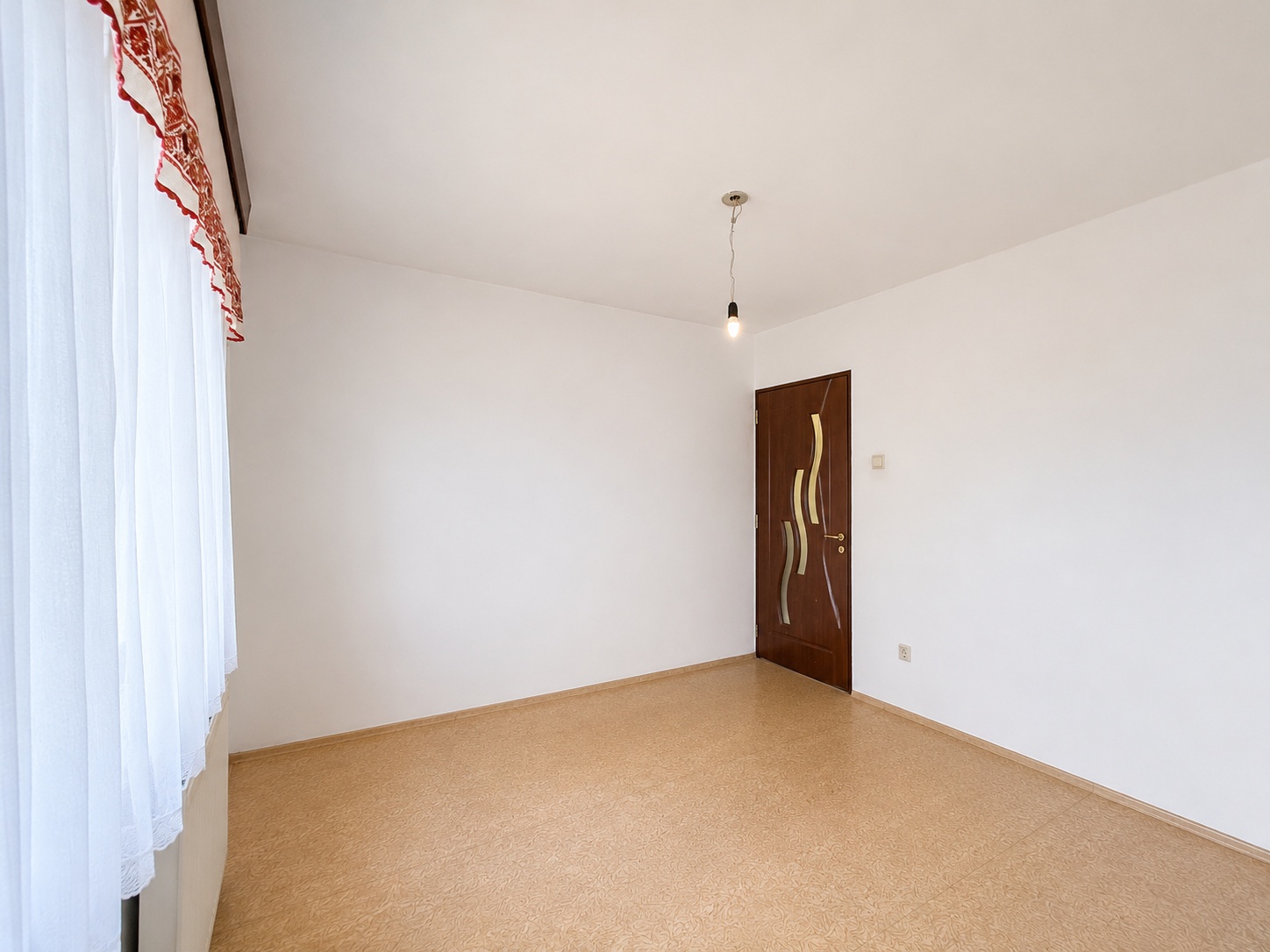 9_Apartamnt cu 2 camere - Decomandat - Parter - Rogerius - 79.000 €