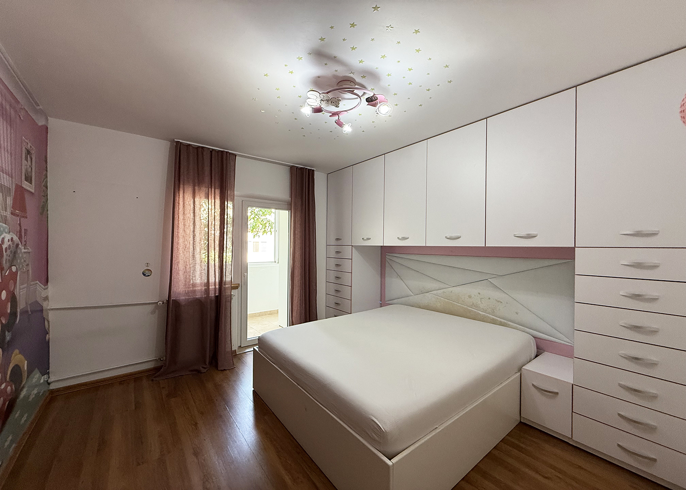 8_DE INCHIRIAT - Apartament cu 3 camere -  475 € / luna