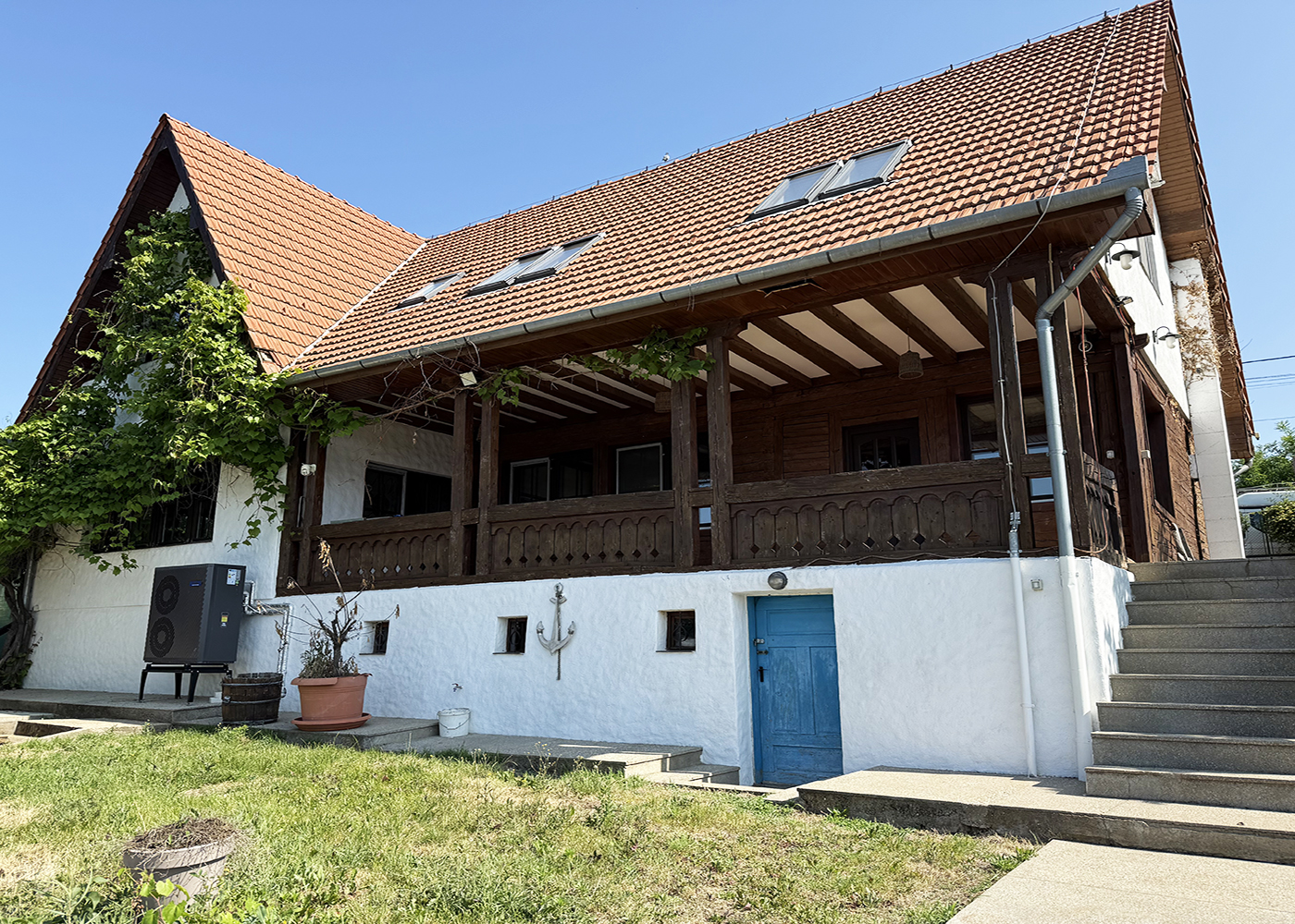 5_Casa / Restaurant / Pensiune / Piscina - Pe malul lacului din Paleu - 495.000 €