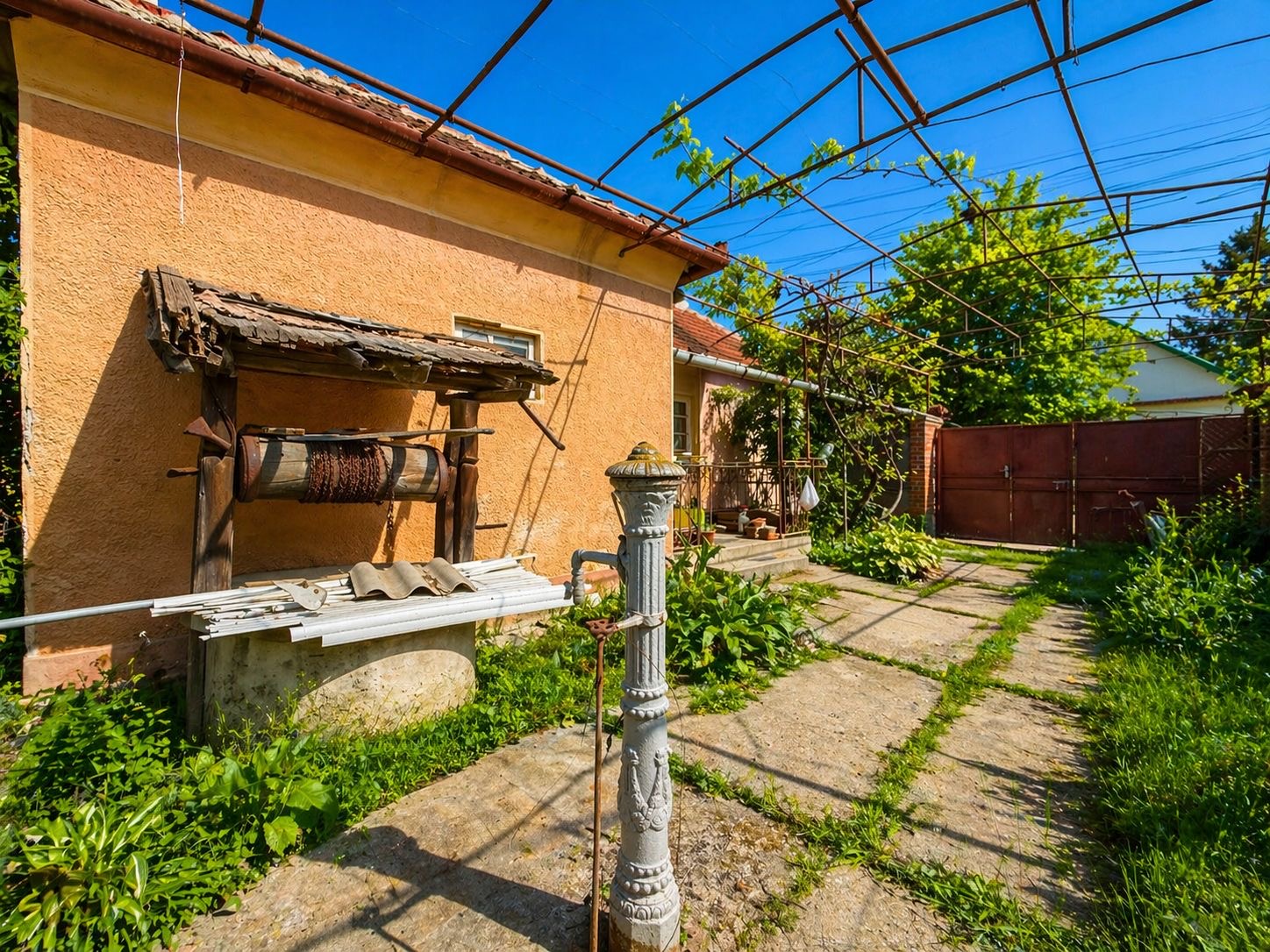 3_Casă de vânzare -cartier Episcopia Bihor - 91 500 €