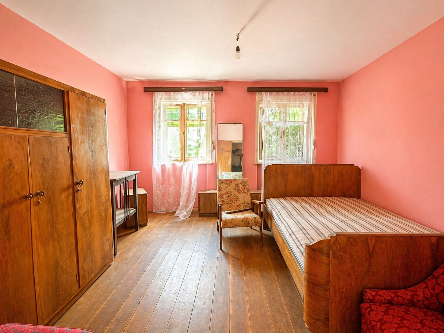 4_Casă de vânzare -cartier Episcopia Bihor - 91 500 €