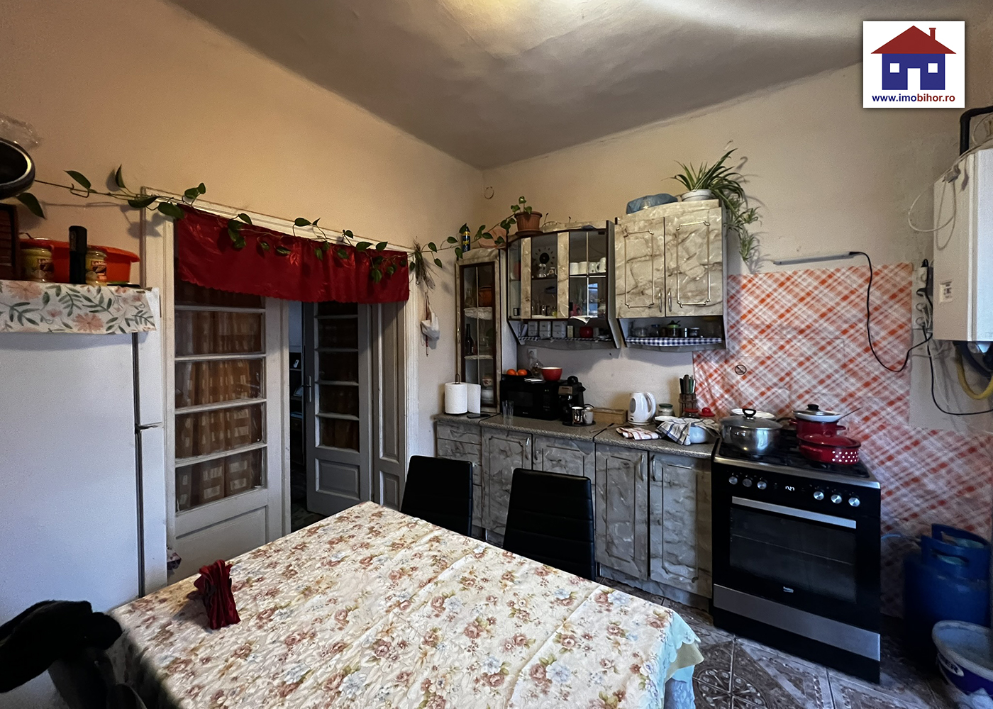 3_Casa / Spatiu comercial - Episcopia Bihor  - 111.000 €