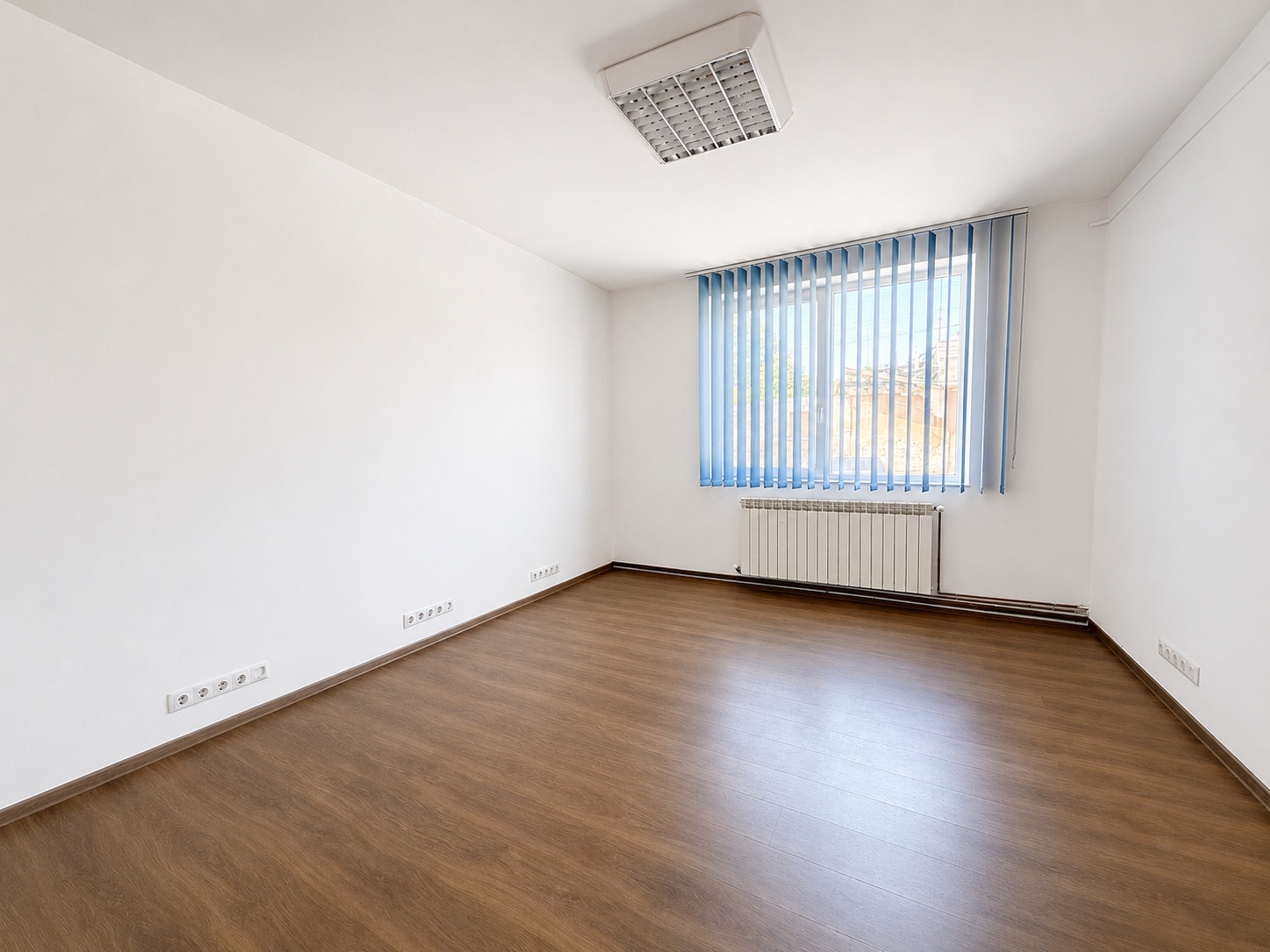 6_DE ÎNCHIRIAT – Spațiu pentru birouri / cabinet medical / sediu de firmă, zonă centrală, Oradea