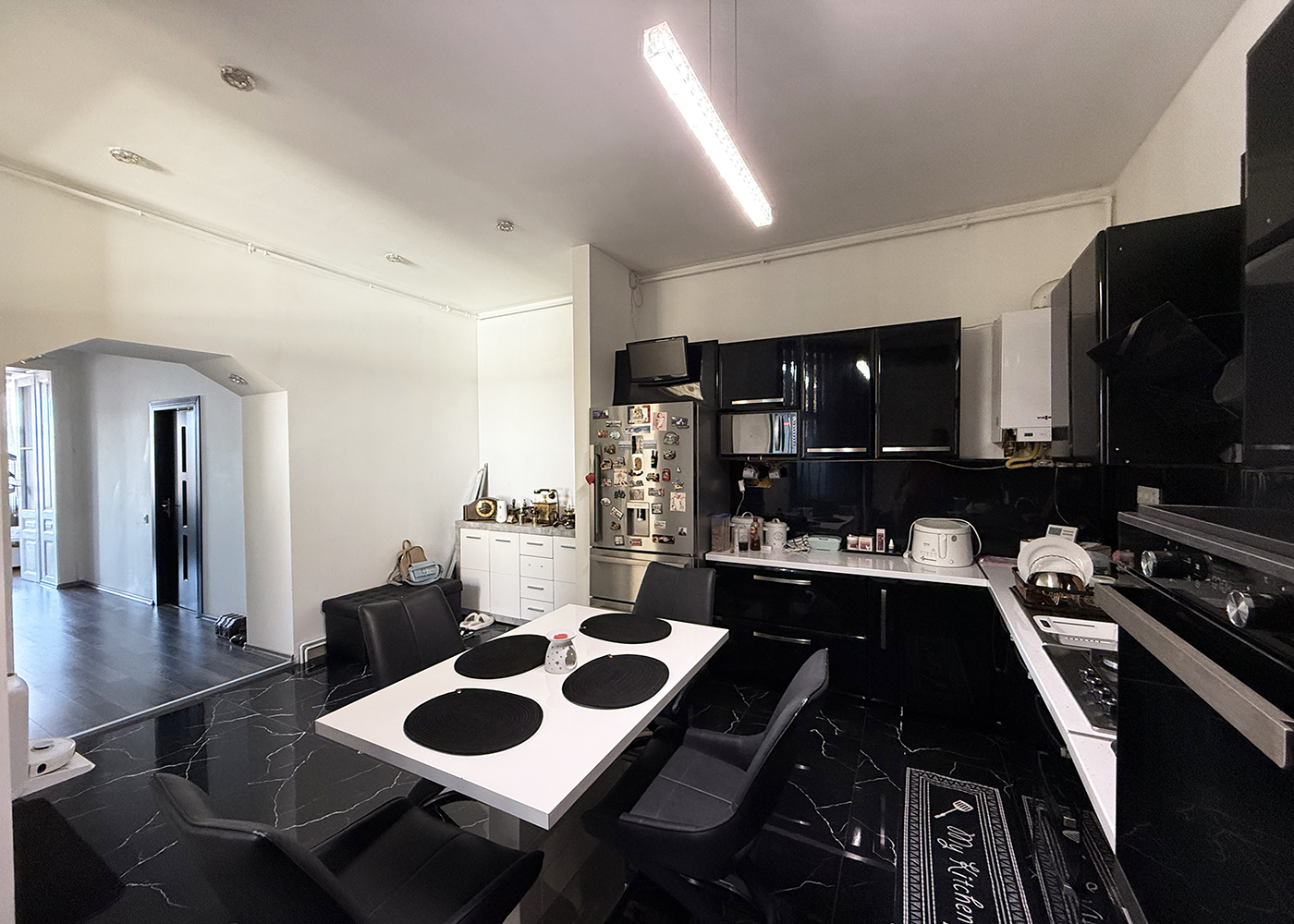 7_Apartament mobilat si utilat intr-o caldire istorica in imima orasului - 117.000 €