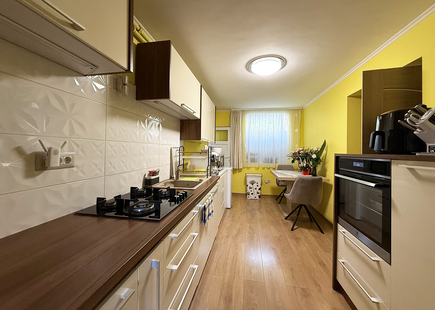 3_Doua apartamente cu o camera - Cladire istorica - Ultracentral - 112.000 €