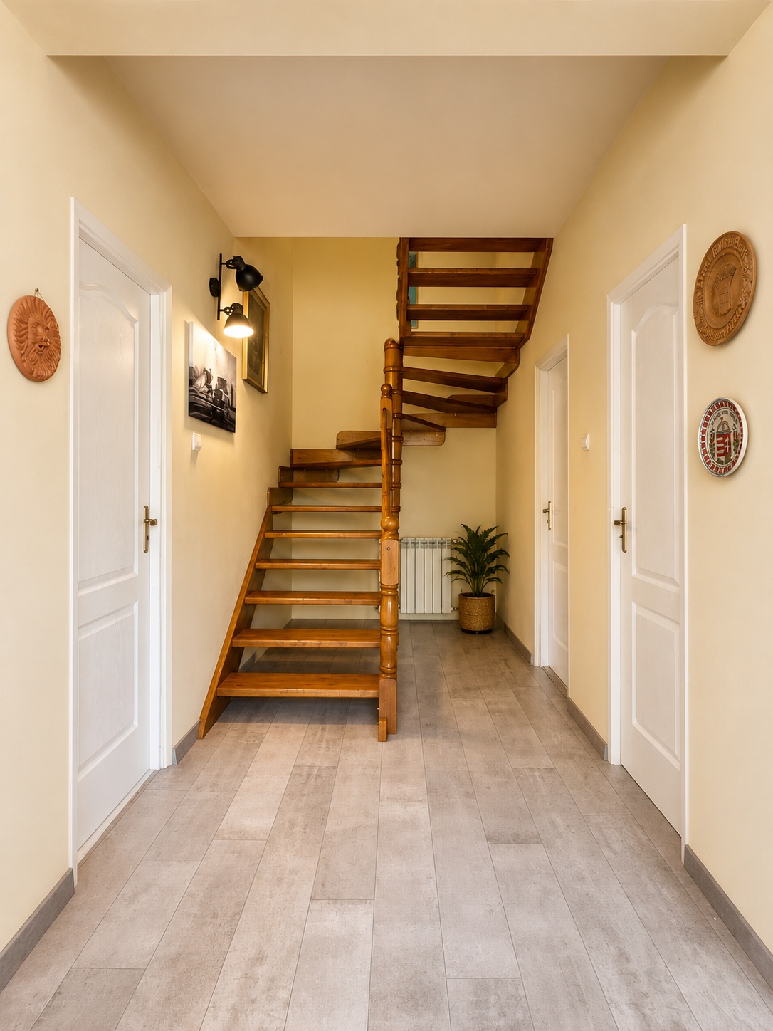 8_CASĂ + HALĂ - Fughiu - Osorhei - Oradea - Bihor - 259.000 €