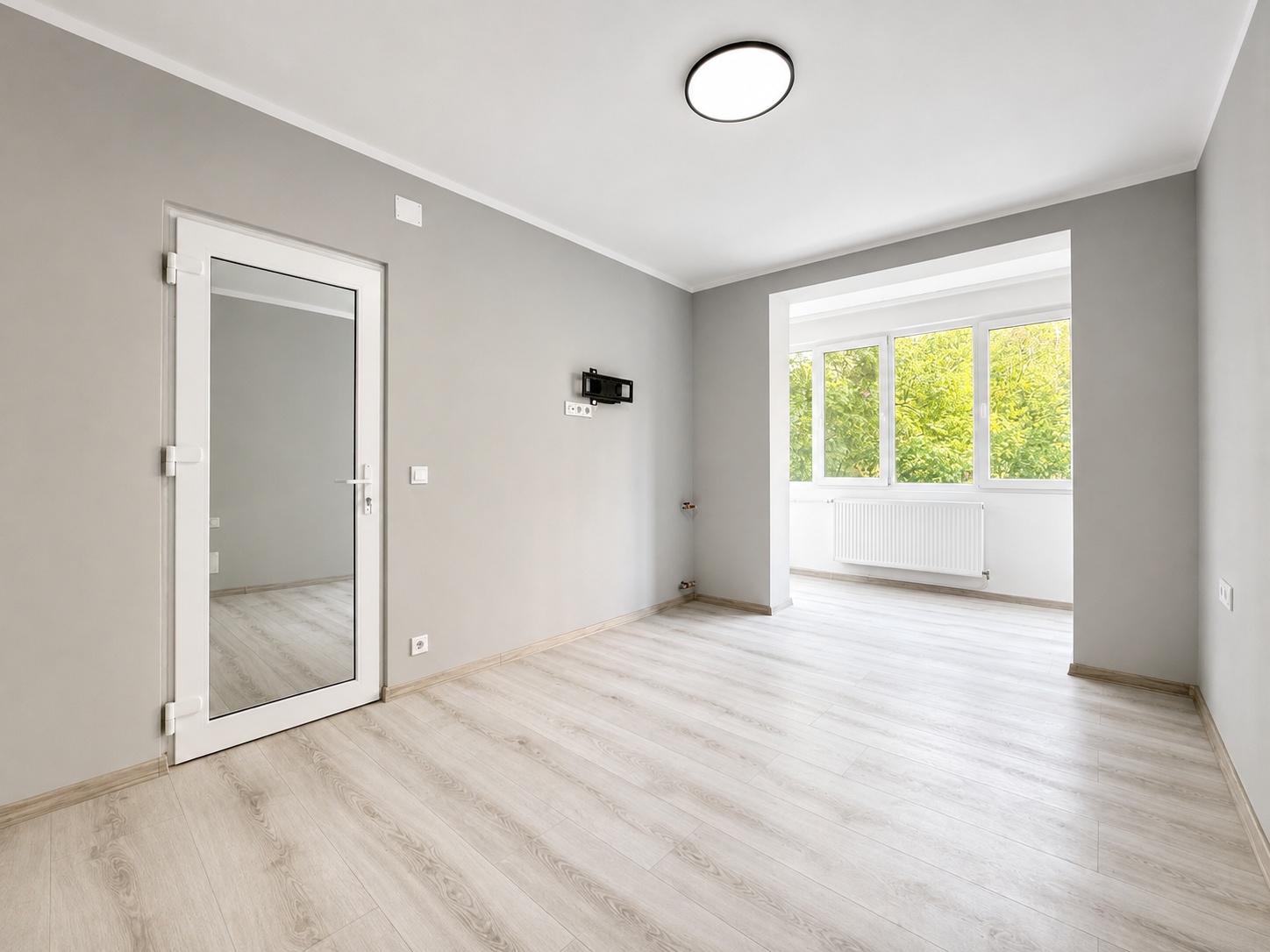 7_Apartament cu 2 dormitoare + bucatarie - complet renovat - 109.900 €