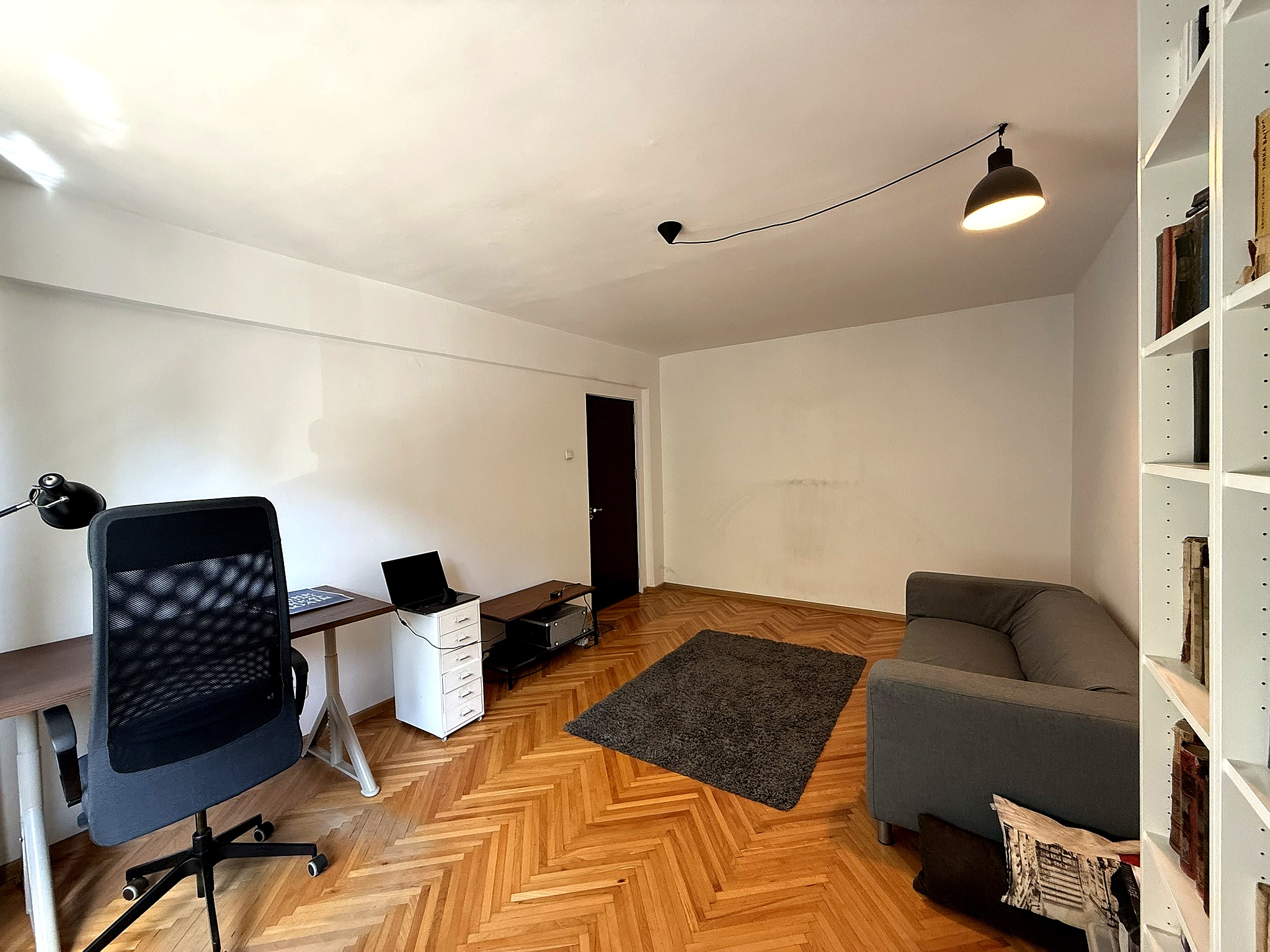 3_De inchiriat - Apartament cu 2 camere - Dacia - 300 €